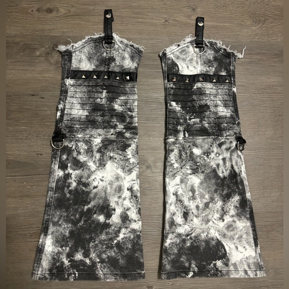 NWOT Dolls Kill / Widow Tie Dye Studded Leg Warmers